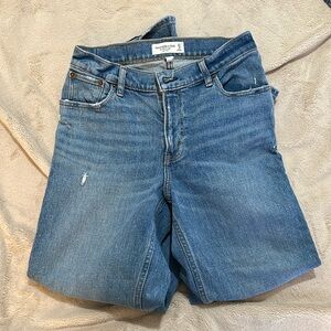 Abercrombie Curve Love 90’s Straight Low Rise